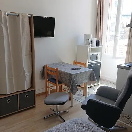 Wilson Apartment *
